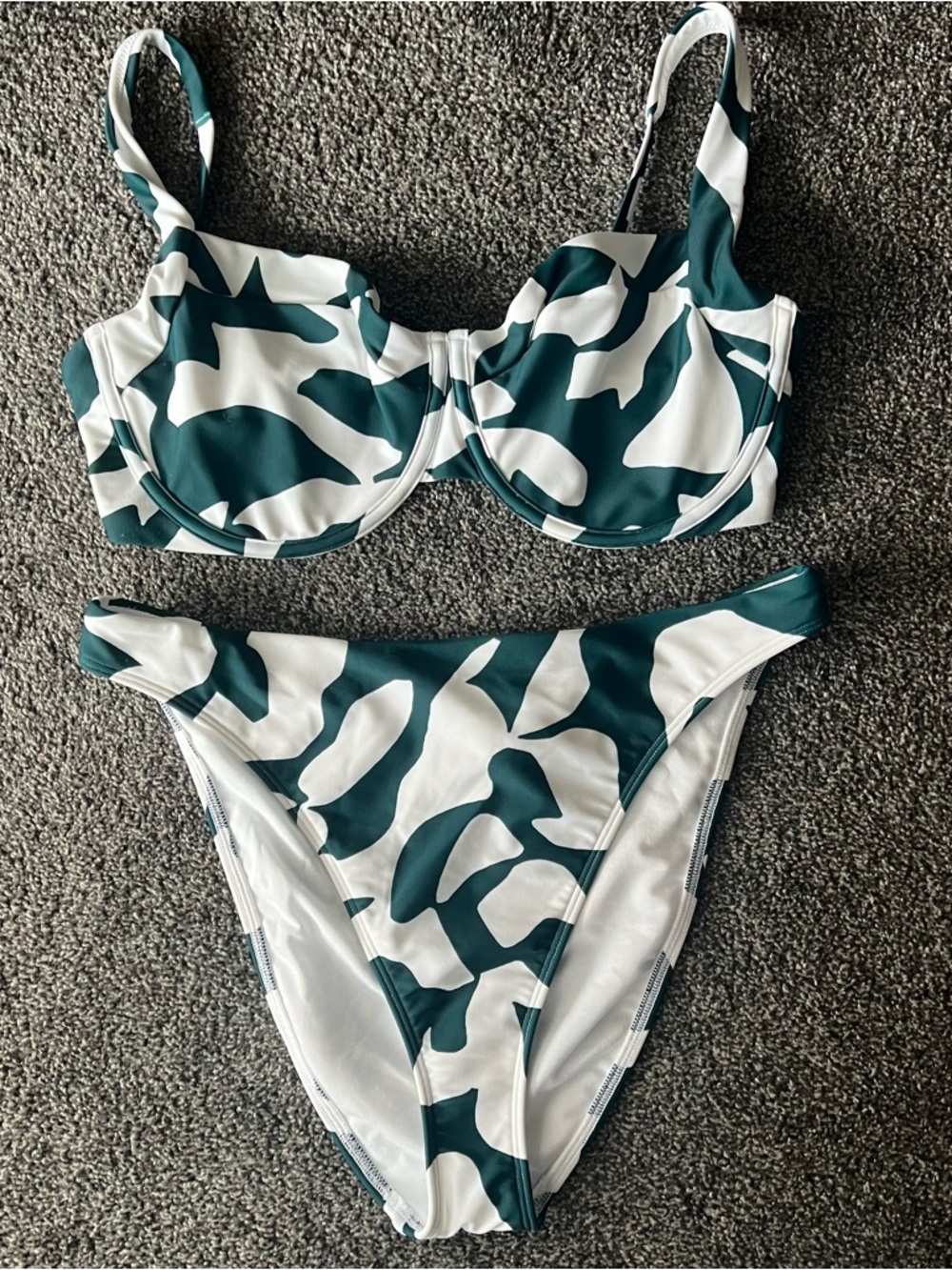 Abercrombie & Fitch Green and White Printed Underwire Bikini